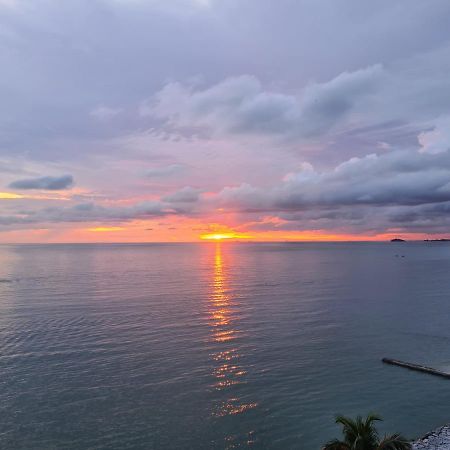 شقة The Arena Tanjung Tuan بورت ديكسون المظهر الخارجي الصورة